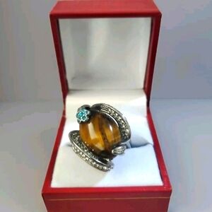 STS Cosmic Yellow Tiger's Eye Austrian Crystal Solitaire Ring In Stainless Steel